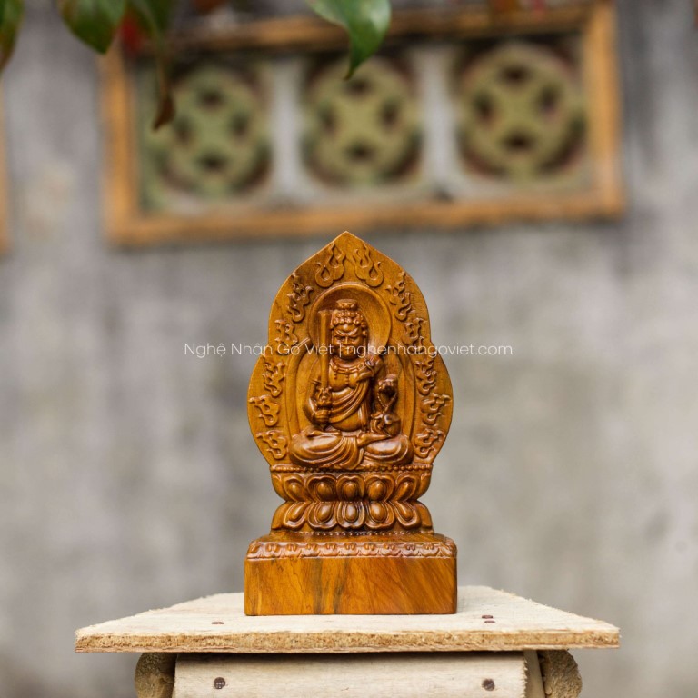 Phật hộ mệnh 2 mặt gỗ bách xanh - Bất Động Minh Vương (tuổi Dậu)