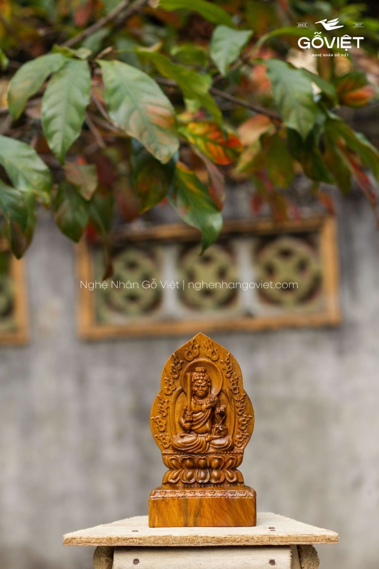 Phật hộ mệnh 2 mặt gỗ bách xanh - Bất Động Minh Vương (tuổi Dậu)