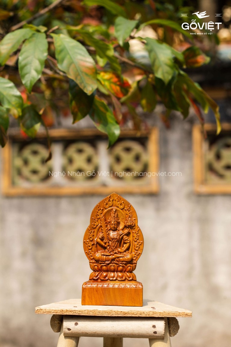 Phật hộ mệnh 2 mặt gỗ bách xanh - Hư Không Tạng Bồ Tát (tuổi Sửu, Dần)