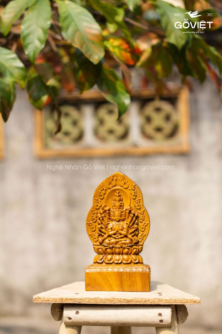 Phật hộ mệnh 2 mặt gỗ bách xanh - Thiên Thủ Thiên Nhãn (tuổi Tý)